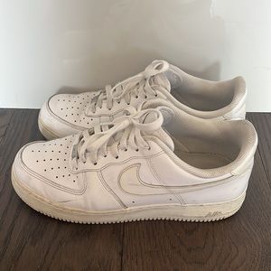 Men’s Nike Air Force 1 size 10